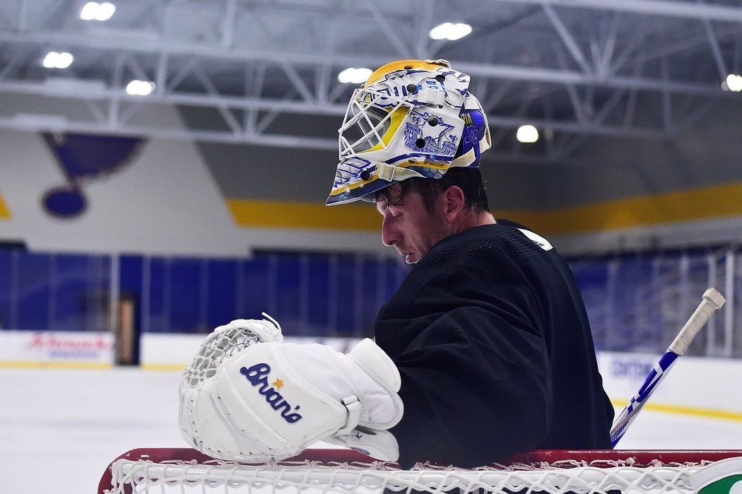 V loňském tažení za Stanley Cupem odchytal Jake Allen jen pár minut. Hvězdou byl Jordan Binnington.