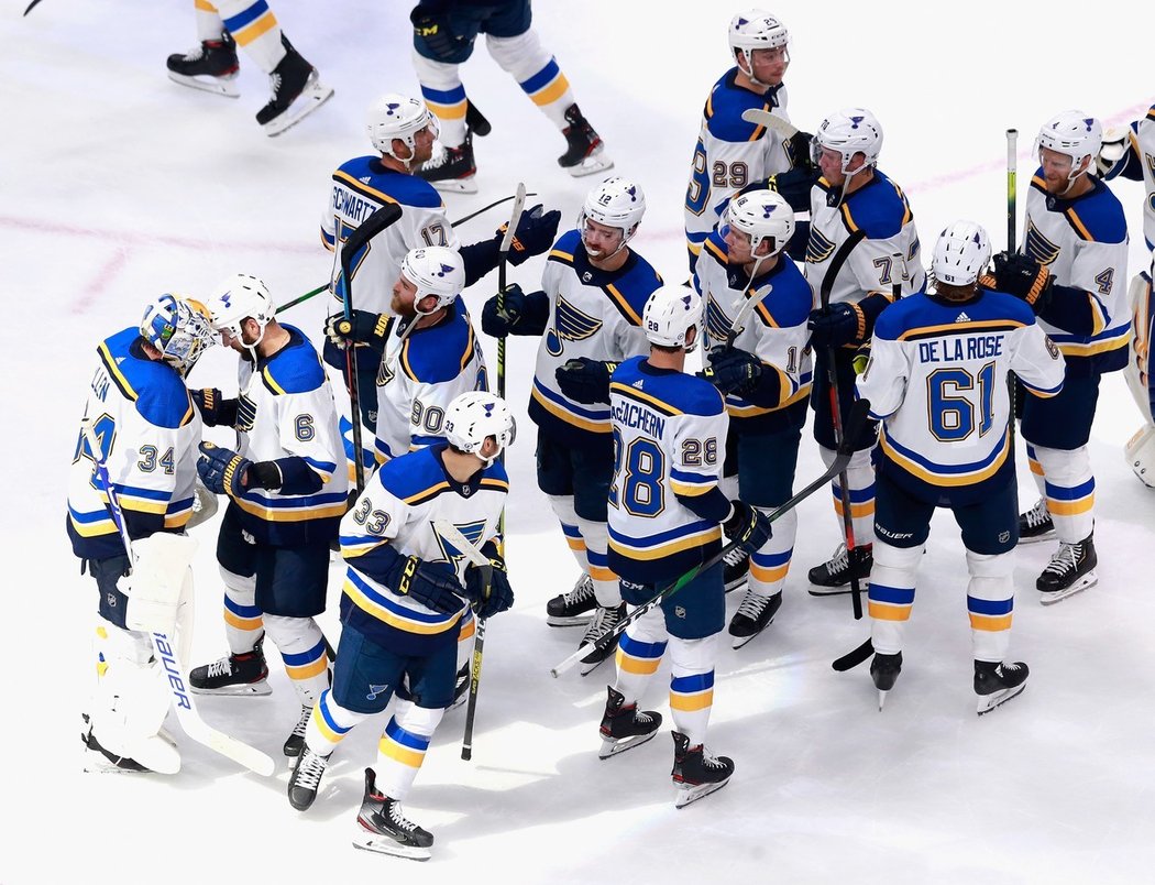 St. louis slaví. Obhájci Stanley Cupu vyrovnali stav série proti Vancouveru z 0:2 na 2:2.