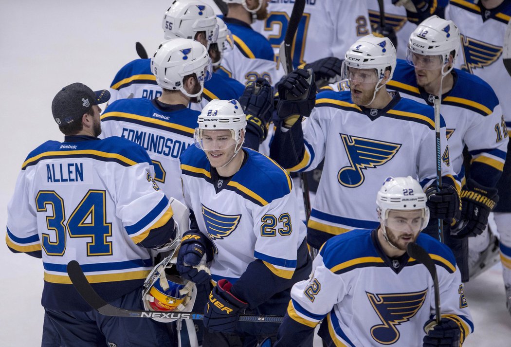 Útočník St. Louis Blues Dmitrij Jaškin rozhodl o výhře proti Dallasu