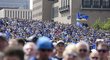 Ani hustý déšť nepokazil fanouškům a hokejistům St. Louis Blues sobotní velkolepé oslavy zisku Stanley Cupu.