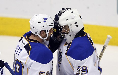 Je čas se rozloučit! Ryan Miller po krátké anabázi v St. Louis míří do Vancouveru