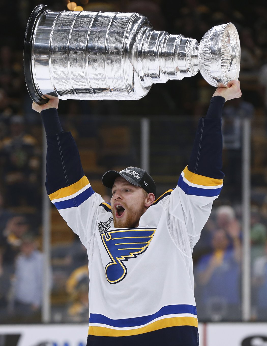 Obránce Colton Parayko je vítězem Stanley Cupu