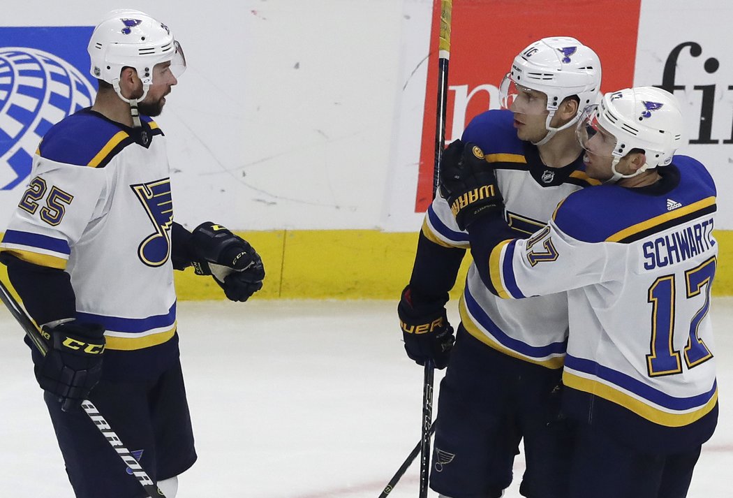 Hráči St. Louis Blues se zatím mohou radovat, po výhře nad Chicagem přeskočili Colorado v boji o play off