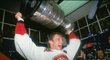 Víte, jak dlouho čeká mekka hokeje na Stanley Cup? Naposledy slavil kanadský tým v roce 1993. A byli to hokejisté Montrealu.