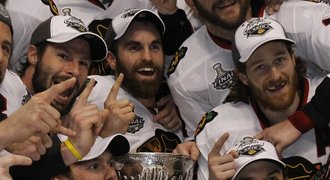 Chicago slaví. Po 49 letech má Stanley Cup