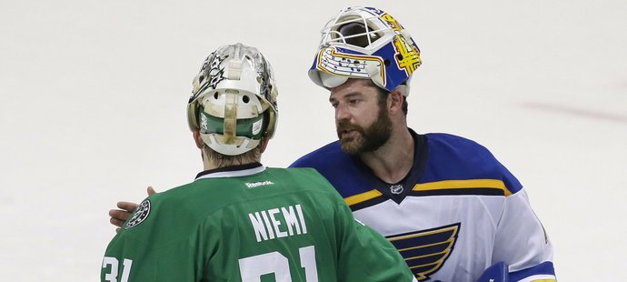 Hokejisté St. Louis zvítězili v sedmém rozhodujícím utkání 2. kola play off NHL na ledě Dallasu 6:1