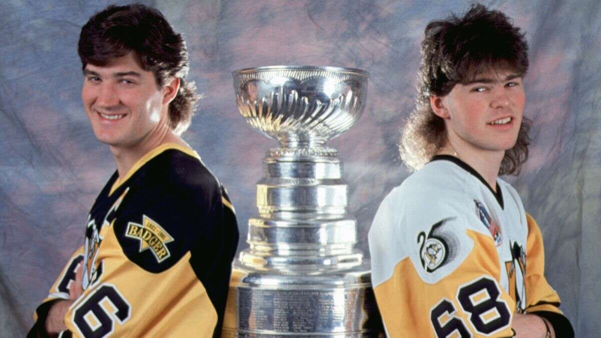 Jaromír Jágr po boku Maria Lemieuxe pomohl Pittsburghu ke Stanley Cupu v letech 1991 a 1992 Jaromír Jágr po boku Maria Lemieuxe pomohl Pittsburghu ke Stanley Cupu v letech 1991 a 1992