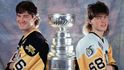 Jaromír Jágr po boku Maria Lemieuxe pomohl Pittsburghu ke Stanley Cupu v letech 1991 a 1992 Jaromír Jágr po boku Maria Lemieuxe pomohl Pittsburghu ke Stanley Cupu v letech 1991 a 1992