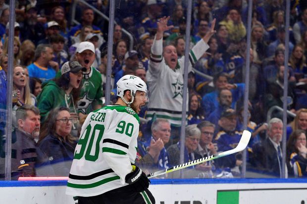 Jason Spezza vypadl v letošním play off s pozdějším vítězem Jason Spezza vypadl v letošním play off s pozdějším vítězem