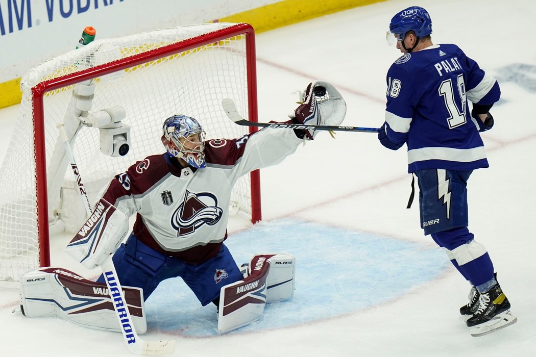 Tampa Bay ve třetím zápase finále Stanley Cupu porazila Colorado 6:2