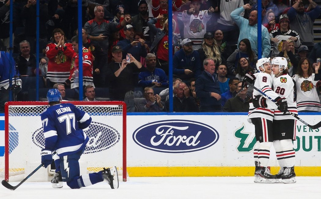 Hattrick připravil pro Dominika Kubalíka útočník Brandon Saad, trefě do prázdné branky předcházela hraniční situace na modré čáře