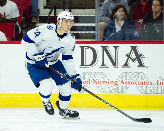 Dominik Mašín v dresu Tampy během přípravného utkání NHL Dominik Mašín v dresu Tampy během přípravného utkání NHL
