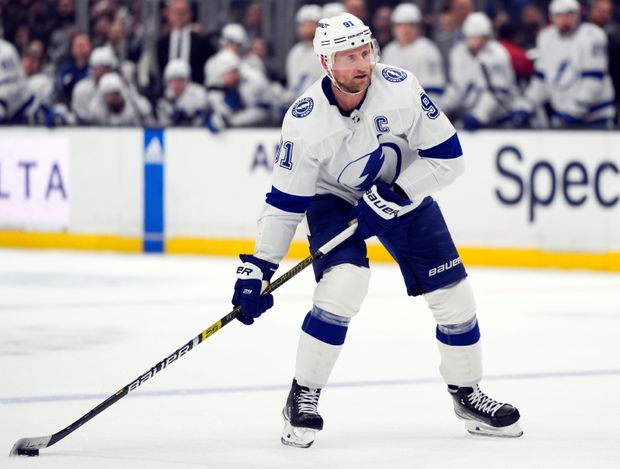 Bude Steven Stamkos i nadále pokračovat v Tampě Bay? Bude Steven Stamkos i nadále pokračovat v Tampě Bay?