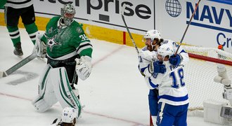 Stamkos se vrátil, Palát dal gól. Tampa zničila Dallas a ve finále vede