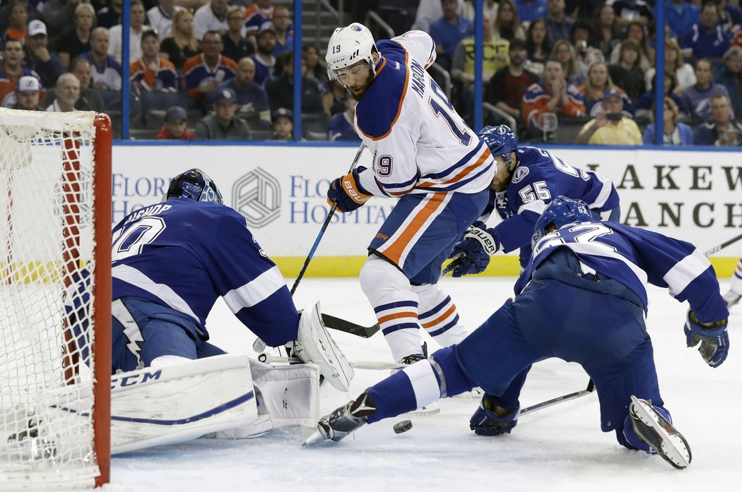 Patrick Maroon z Edmontonu ve velké příležitosti neuspěl