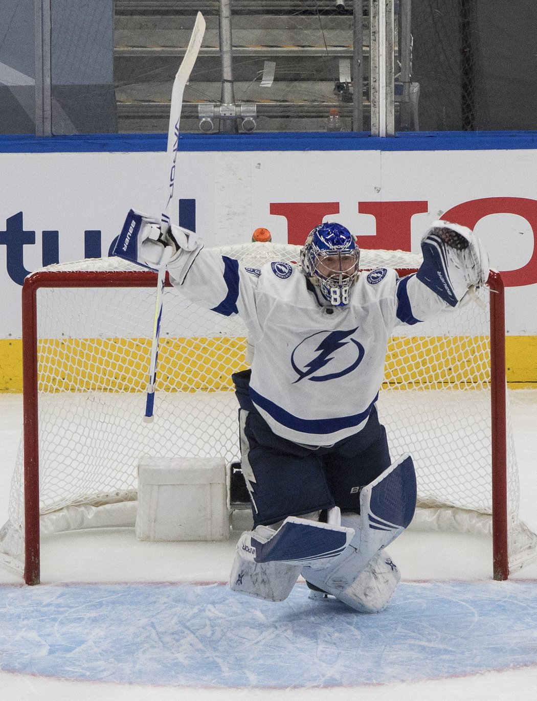 Andrei Vasilevsky a jeho obrovská radost po vítězném gólu v prodloužení.