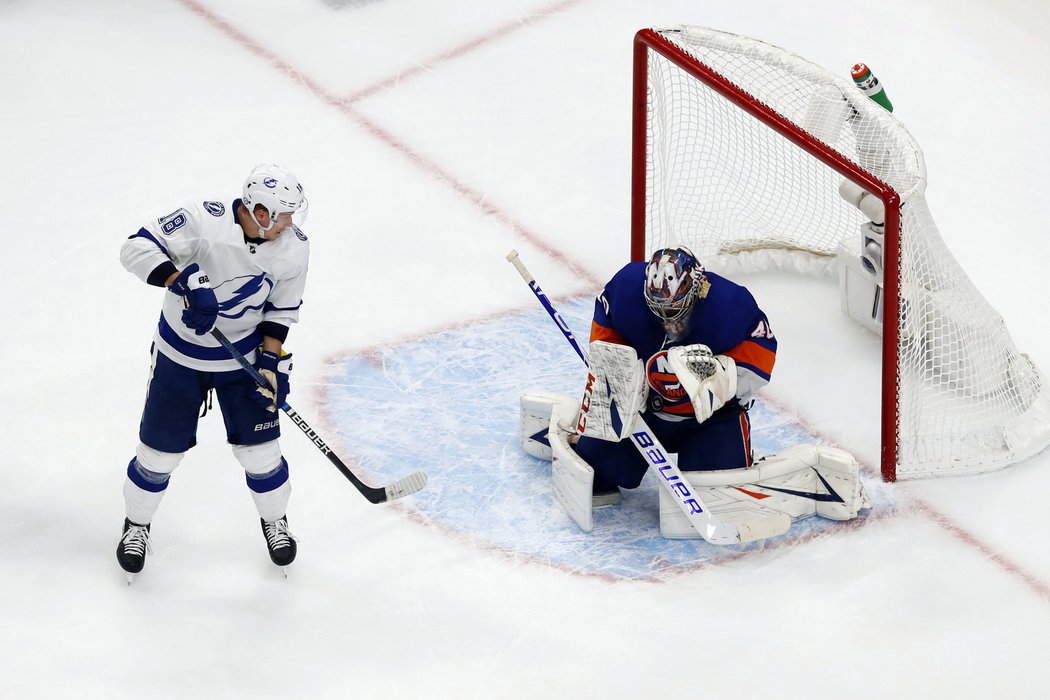 Tampa Bay je jedinou výhru od finále Stanley Cupu, přispěl i Ondřej Palát