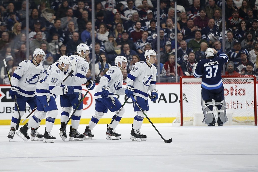 Ondřej Palát pomohl v NHL třemi asistencemi k výhře Tampy Bay 7:1 na ledě Winnipegu.