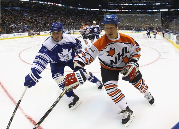 Tomáš Kaberle v utkání za starou gardu Toronta. Tomáš Kaberle v utkání za starou gardu Toronta.