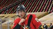 Tomáš Nosek z Vegas měl pozitivní test na covid-19. Jako první hokejista v této sezoně NHL byl z tohoto důvodu stažen ze hry v průběhu zápasu.