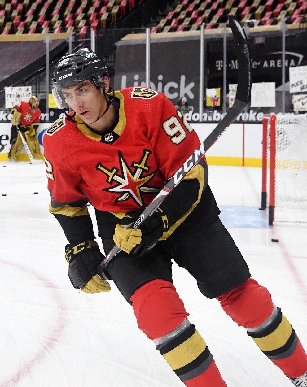 Tomáš Nosek z Vegas měl pozitivní test na covid-19. Jako první hokejista v této sezoně NHL byl z tohoto důvodu stažen ze hry v průběhu zápasu.
