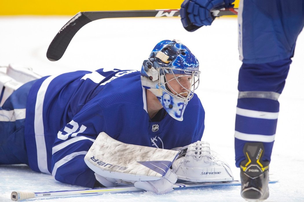 Frederiku Andersenovi vyšel test na COVID-19 negativní. Auston Matthews takové štěstí neměl.