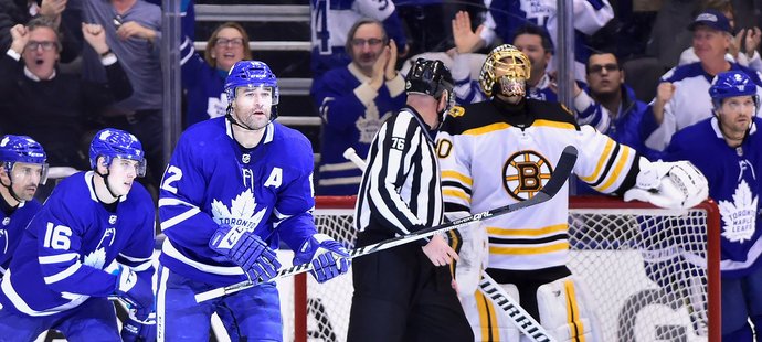 Patrick Marleau byl jedním z úspěšných střelců, kteří srazili Boston.