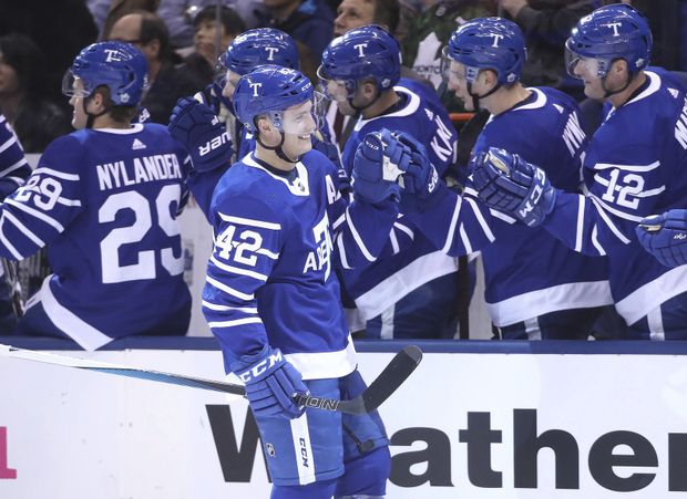 Tyler Bozak nezažívá nejlepší ročník Tyler Bozak nezažívá nejlepší ročník