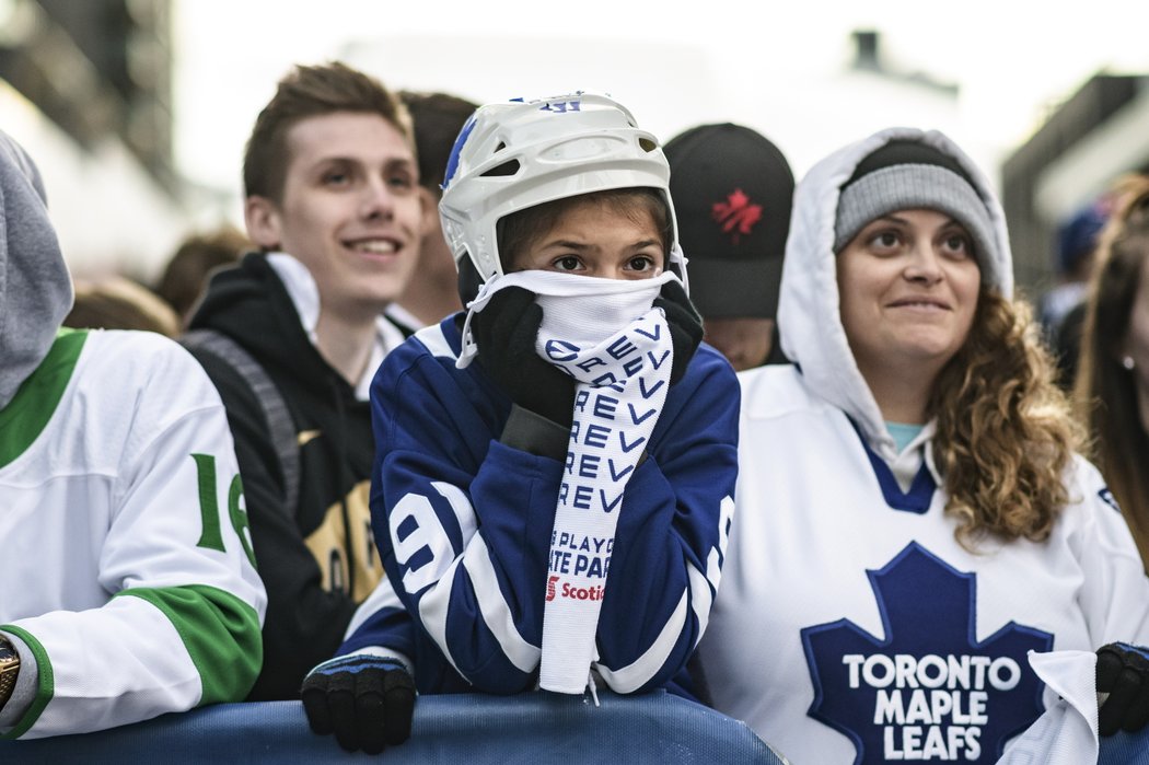 V Torontu se fandilo i před halou, ale Leafs to nestačilo