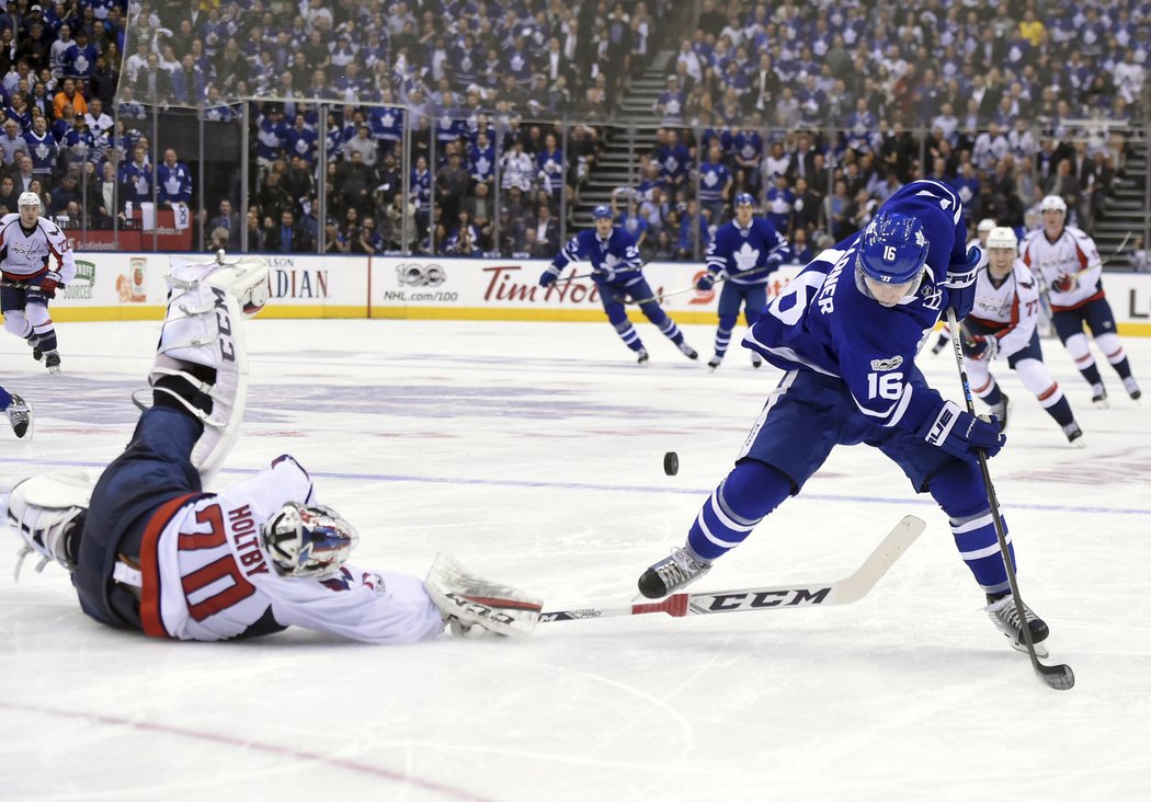 Mitch Marner má za sebou tři sezony v dresu Toronta