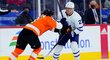 Český útočník Ondřej Kaše zaznamenal proti Philadelphii svůj jubilejní stý bod v NHL