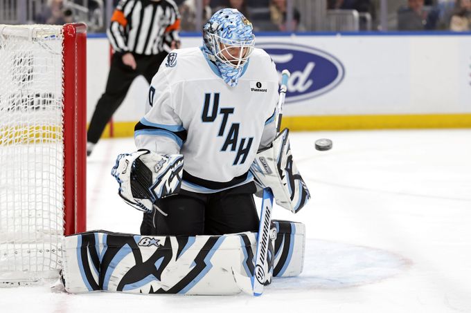 Souboj českých gólmanů pro Vejmelku, Rittich po pěti gólech střídal. Pětkrát inkasoval i Dobeš Souboj českých gólmanů pro Vejmelku, Rittich po pěti gólech střídal. Pětkrát inkasoval i Dobeš