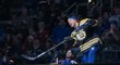Nejlepší střelec NHL Pastrňák se představil v nové disciplíně, v které aktéři trefovali z tribuny terče na ledě s různým bodovým ziskem. Kanonýr Bostonu obsadil deváté místo s 10 body.