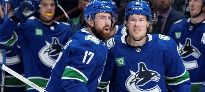 NHL ONLINE: Hronek hraje s Canucks o druhý bod v sérii. Srovná Colorado?