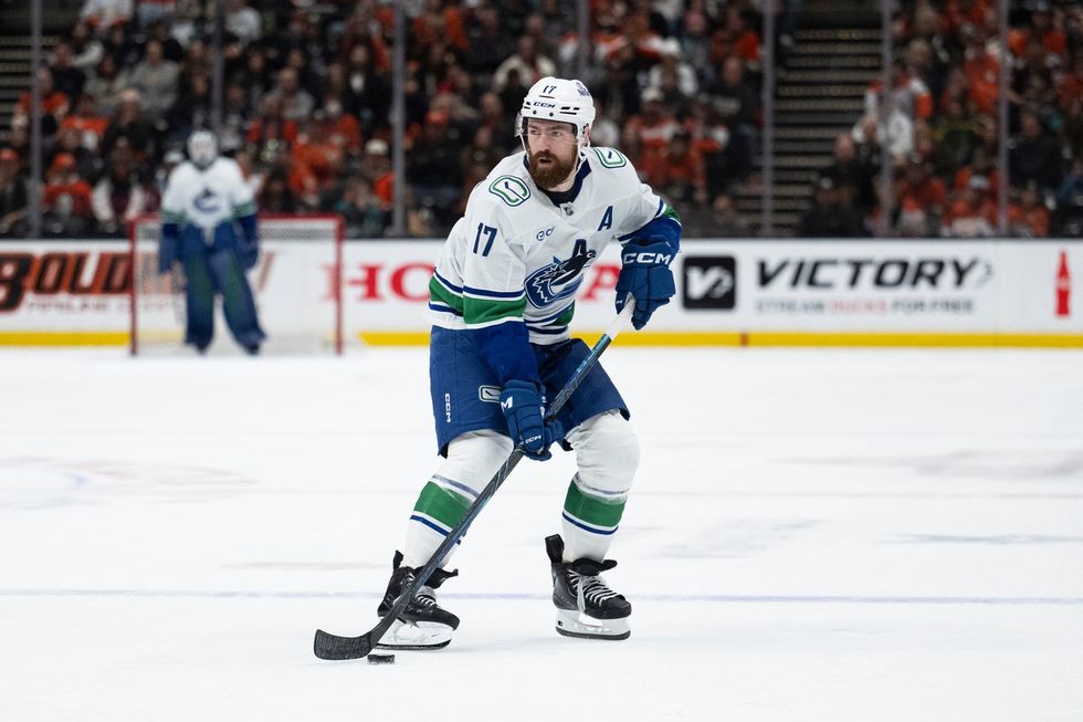 Nepříjemná série pokračuje. Vancouver s Hronkem v sestavě počtvrté v řadě prohrál Nepříjemná série pokračuje. Vancouver s Hronkem v sestavě počtvrté v řadě prohrál