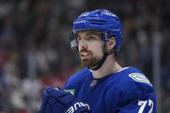 Chytil trpí migrénami, reportér tepe do Canucks. Fanoušci nedostávají info, zlobí se Chytil trpí migrénami, reportér tepe do Canucks. Fanoušci nedostávají info, zlobí se