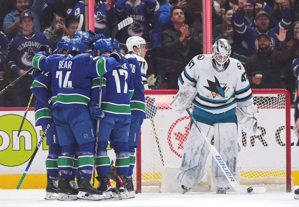 Vancouver se raduje z gólu v zápase se San Jose