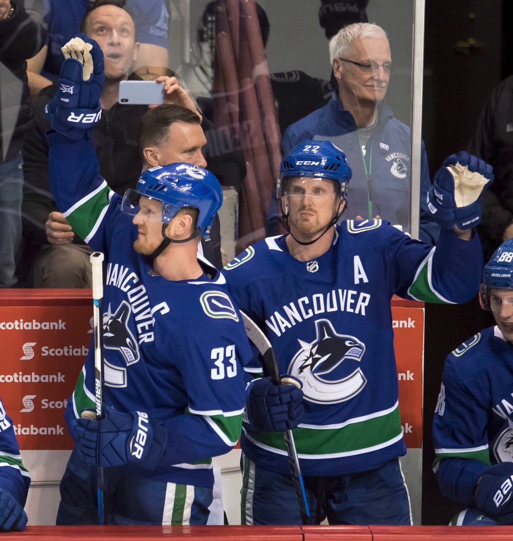 Henrik a Daniel Sedinové odehráli předposlední domácí zápas za Vancouver.