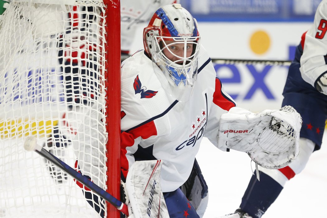 Vítek Vaněček zvládl premiéru v NHL vítězně