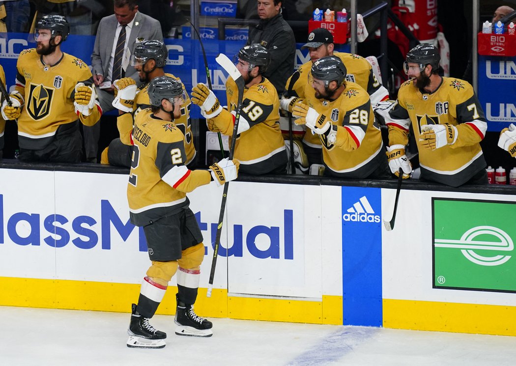 Vegas Golden Knights vyhráli první finále 5:2