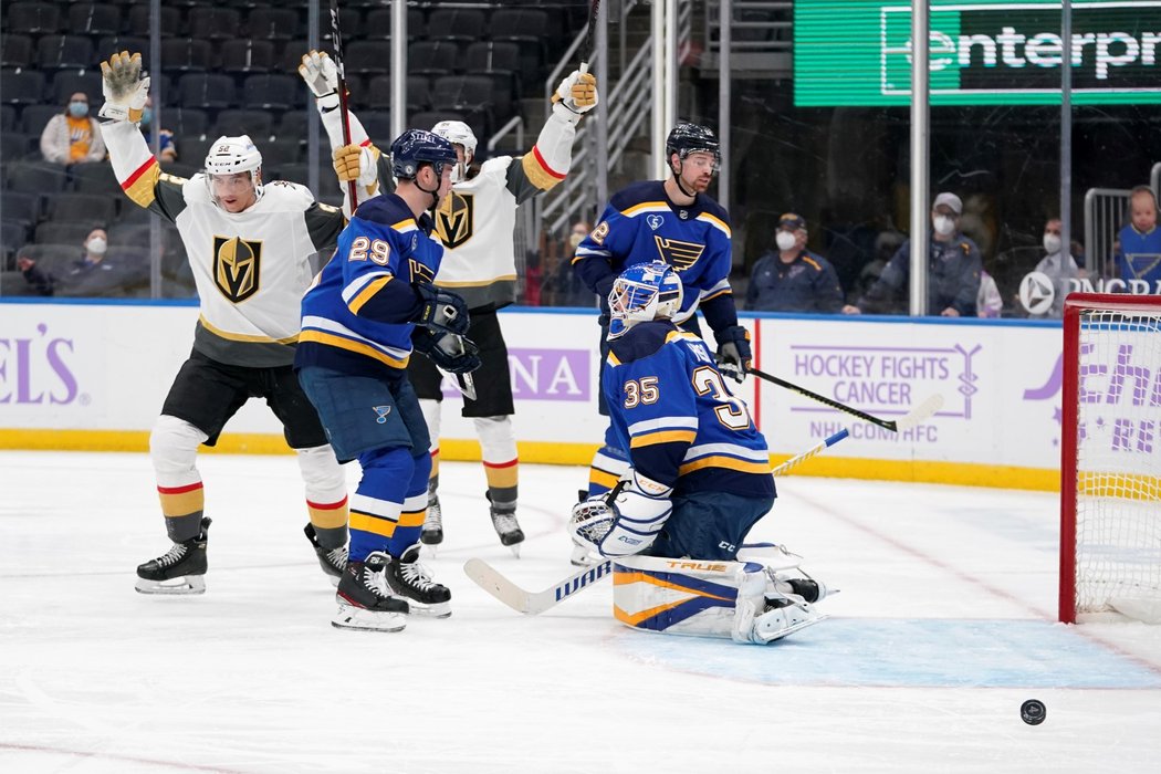 Tomáš Nosek přispěl trefou k drtivé výhře nad St. Louis