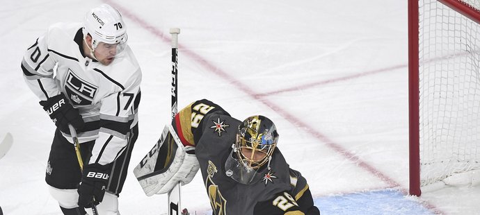 Gólman Vegas Marc-André Fleury zneškodnil 30 střel, vychytal 11. čisté konto v bojích o Stanley Cup a dočkal se ocenění pro první hvězdu utkání.