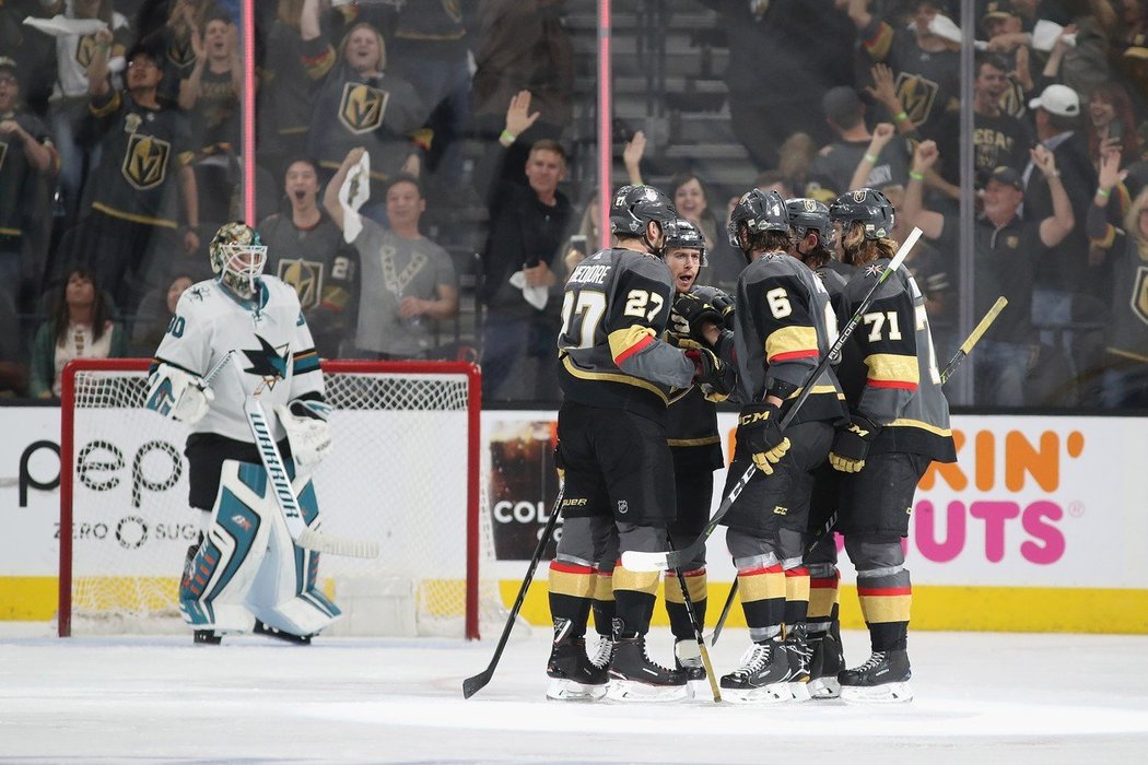 Vegas smetlo San Jose 7:0 a ani v pátém duelu letošních vyřazovacích bojů nenašlo přemožitele.