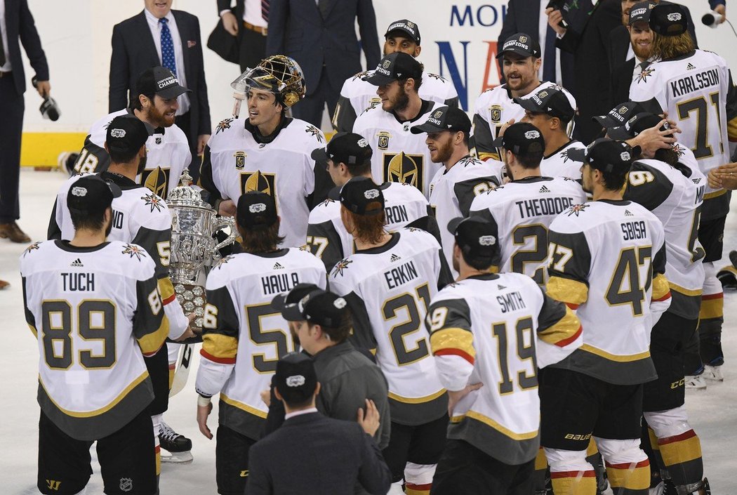 Las Vegas Golden Knights jsou prvním finalistou Stanley Cupu