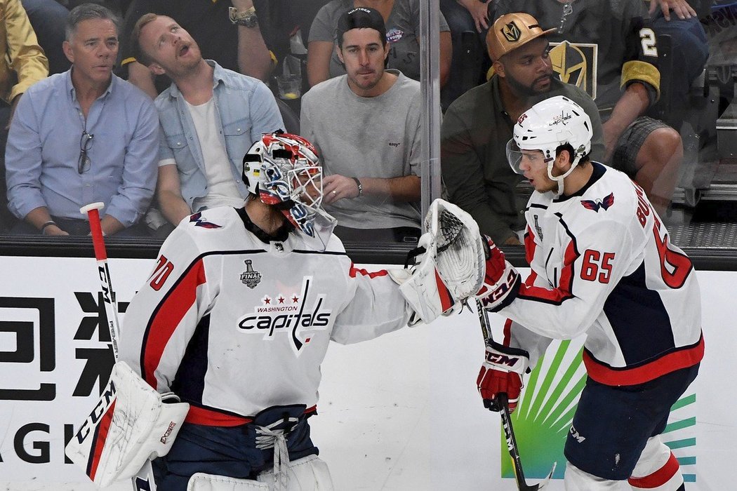 Brankář Washingtonu Braden Holtby byl vyhlášen první hvězdou zápasu.