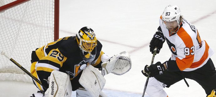 Jakub Voráček se ve středečním utkání NHL podepsal dvěma asistencemi pod výhru Philadelphie 5:3 v Pittsburghu