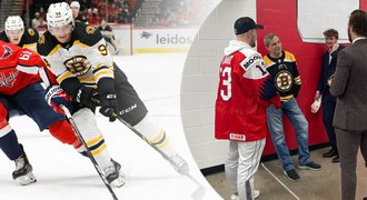 Laukův debut v NHL: pochvala od trenéra, rodiče zápas málem nestihli
