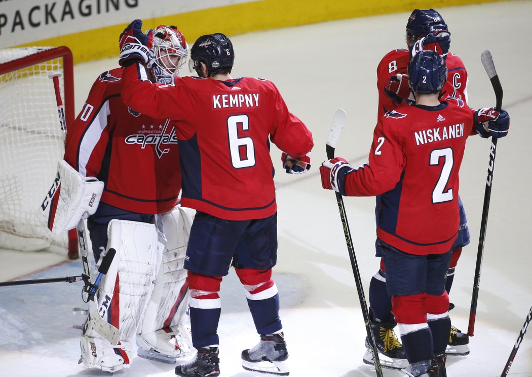 Braden Holtby i Michal Kempný jsou jednu výhru od Stanley Cupu