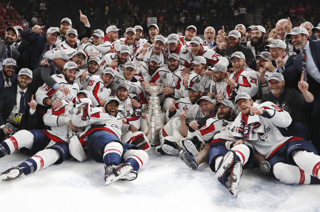 Hokejisté Washingtonu Capitals jsou vítězi Stanley Cupu pro rok 2018