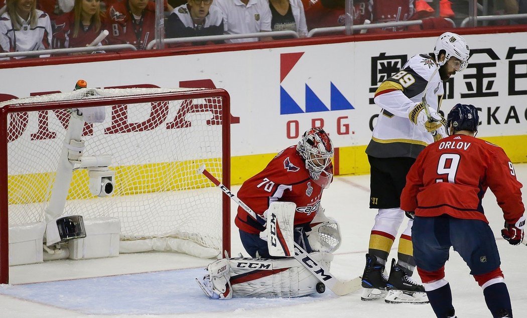 Za 40 minut nepustil brankář Washingtonu Braden Holtby za svá záda jediný puk.